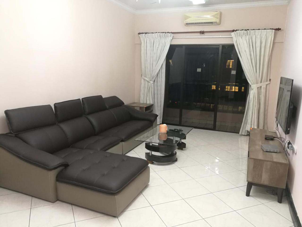 Jack'S Condoapartment @ Marina Court Resort Condominium Kota Kinabalu Exterior photo