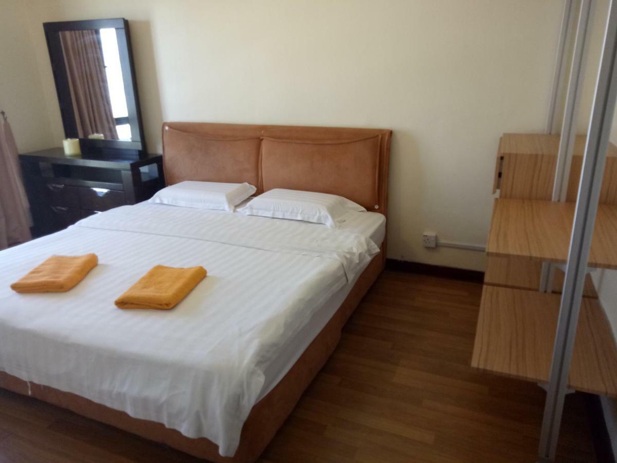 Jack'S Condoapartment @ Marina Court Resort Condominium Kota Kinabalu Exterior photo